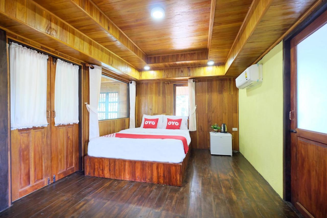 Oyo 604 Ruen Mai Horm Resort Trang Buitenkant foto