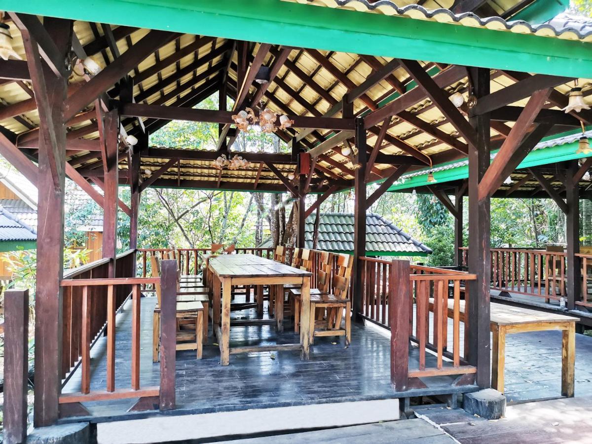 Oyo 604 Ruen Mai Horm Resort Trang Buitenkant foto
