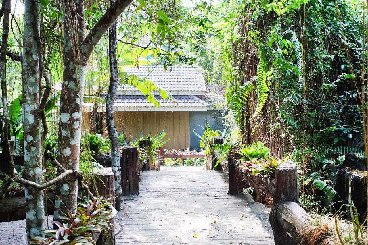Oyo 604 Ruen Mai Horm Resort Trang Buitenkant foto