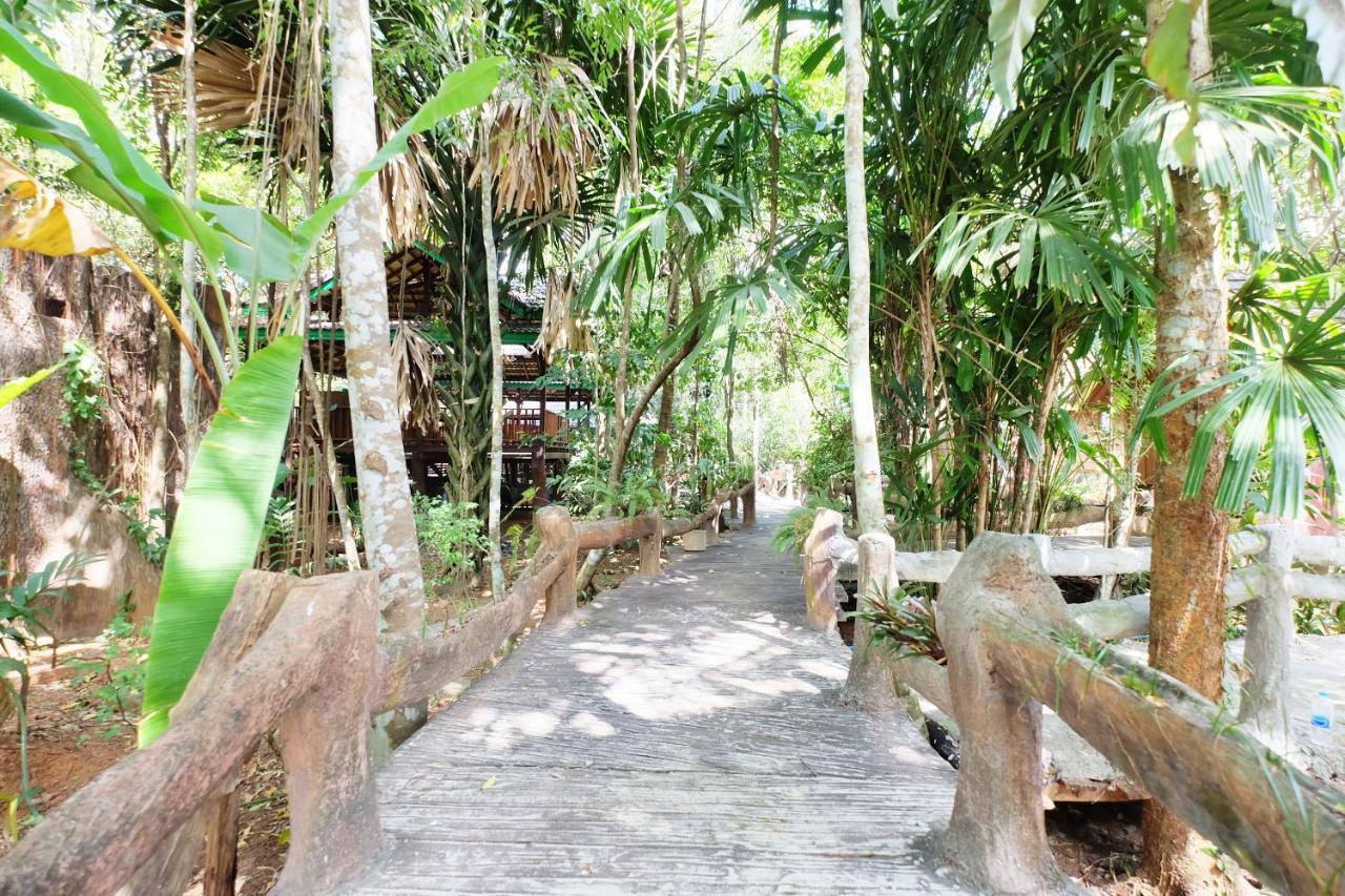 Oyo 604 Ruen Mai Horm Resort Trang Buitenkant foto